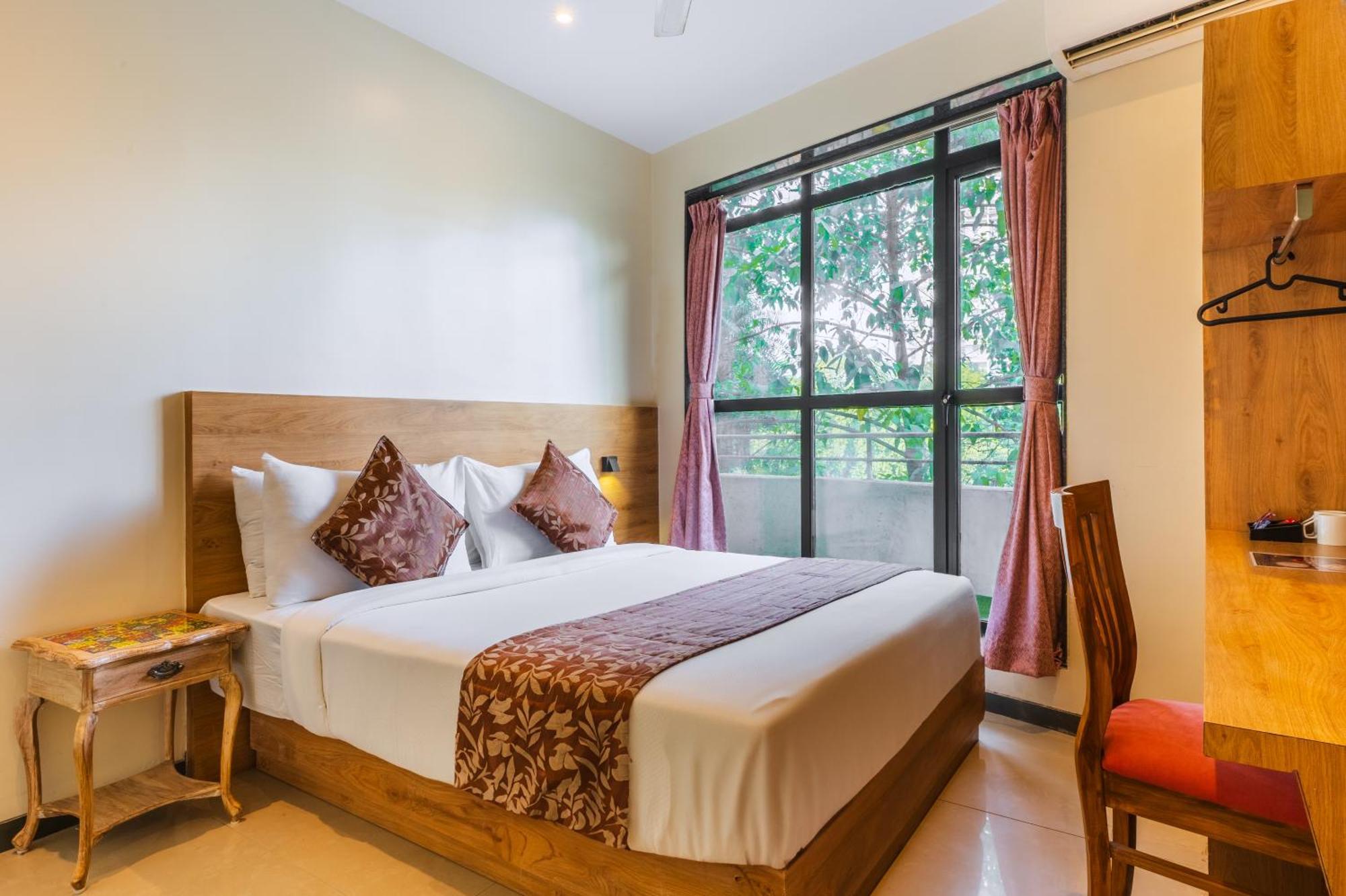 Arnna Hotel - Goregaon Мумбаї Екстер'єр фото
